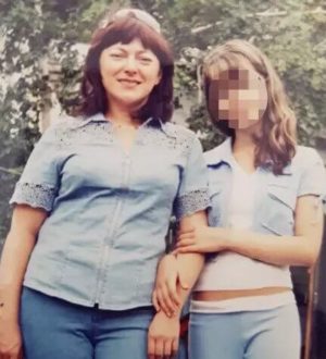 Россиянка спустя 27 лет узнала, что ее дочь перепутали в роддоме Павлодара