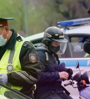 На дорогах в аэропорт и Кенжеколь в Павлодаре выставлены мобильные посты полиции